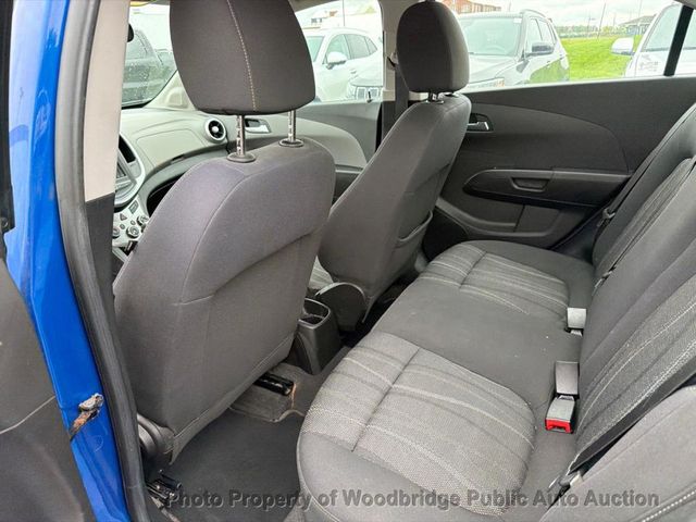 2018 Chevrolet Sonic 4dr Sedan Automatic LT - 23028475 - 10
