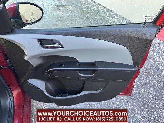 2018 Chevrolet Sonic 4dr Sedan Automatic LT - 22833853 - 21