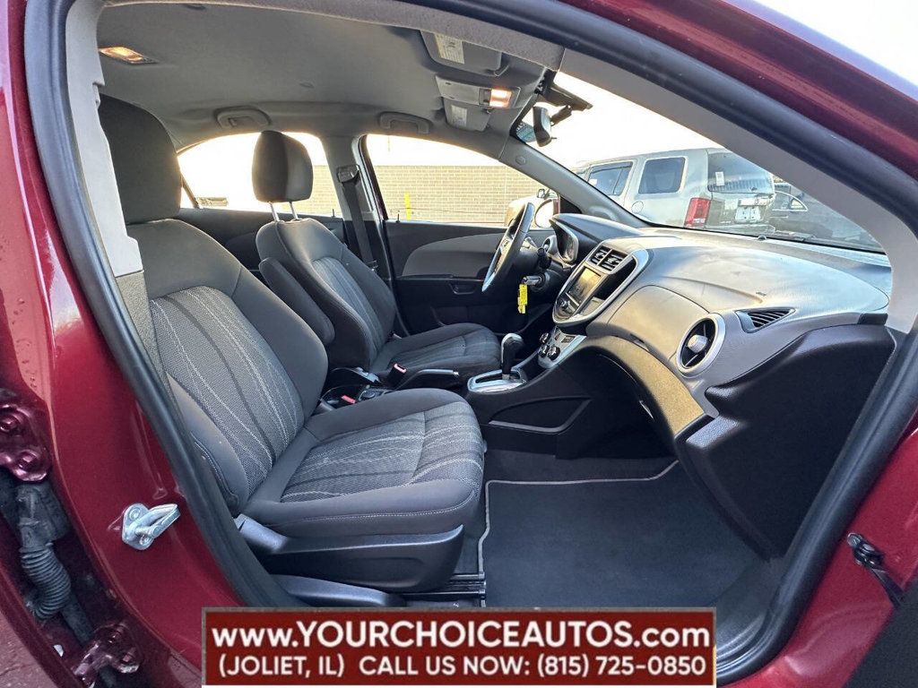 2018 Chevrolet Sonic 4dr Sedan Automatic LT - 22833853 - 22