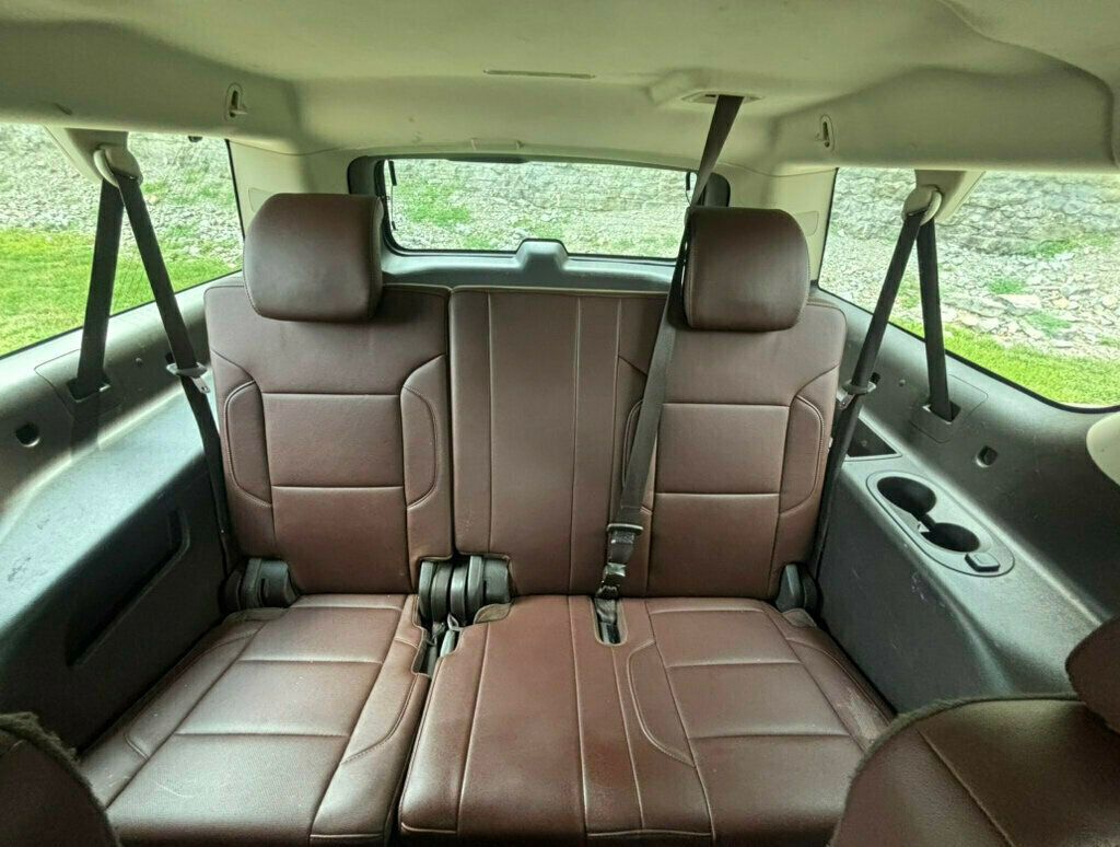 2018 Chevrolet Suburban 1500 Premier photo 10