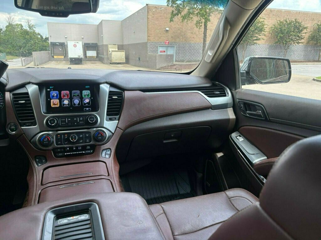 2018 Chevrolet Suburban 1500 Premier photo 13