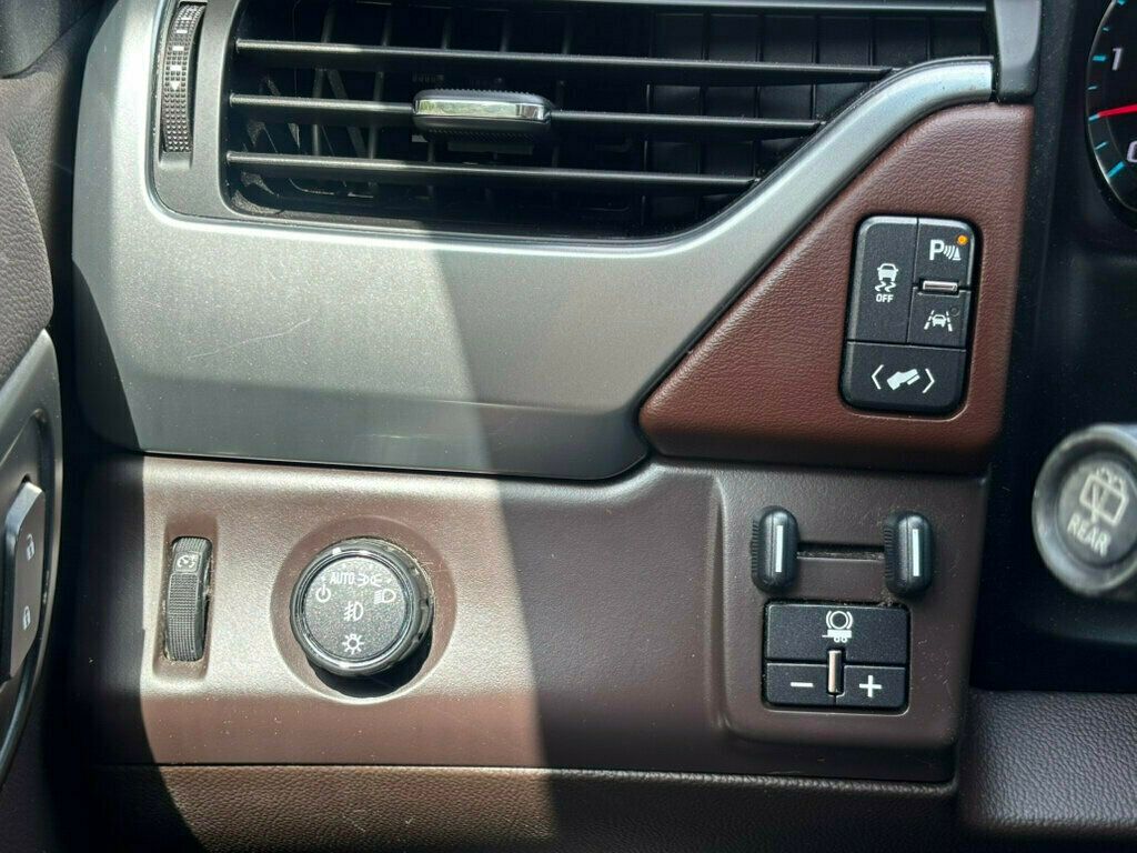2018 Chevrolet Suburban 1500 Premier photo 15
