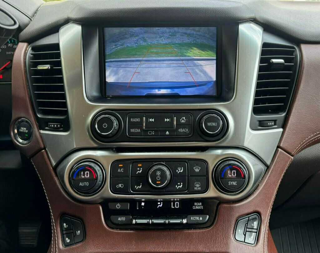 2018 Chevrolet Suburban 1500 Premier photo 19