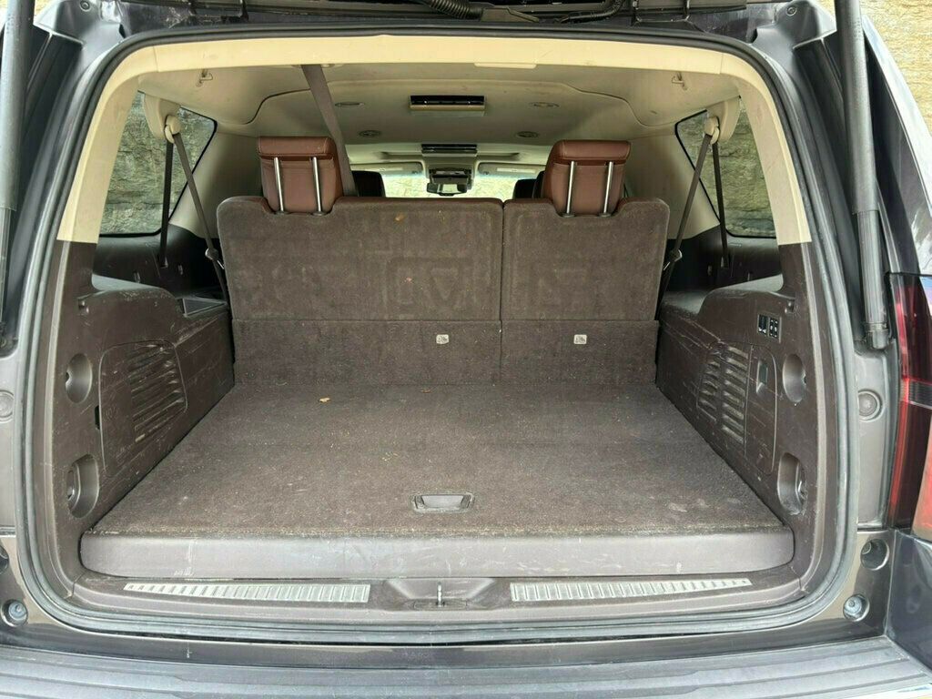 2018 Chevrolet Suburban 1500 Premier photo 24
