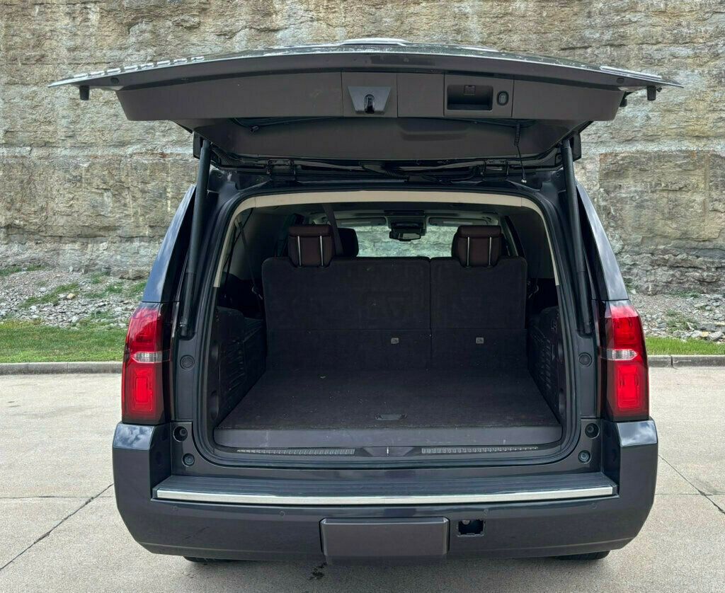 2018 Chevrolet Suburban 1500 Premier photo 25