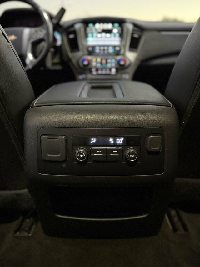 2018 Chevrolet Suburban 2WD 4dr 1500 LT - 23096385 - 19