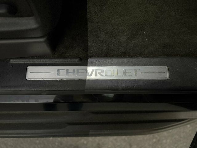 2018 Chevrolet Suburban 2WD 4dr 1500 LT - 23096385 - 23