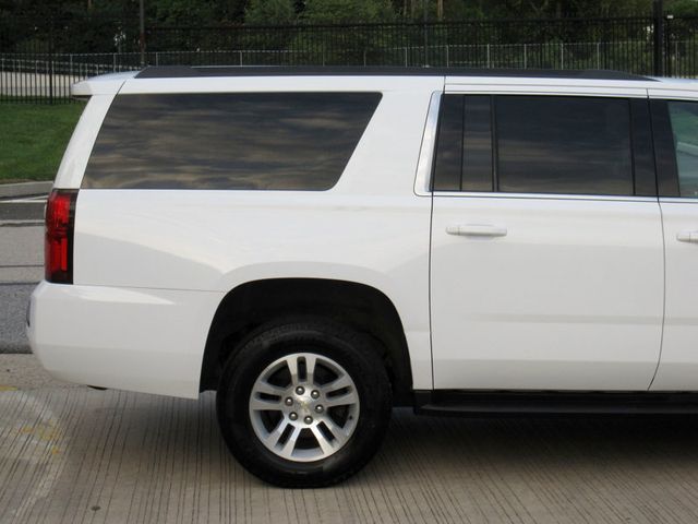 2018 Chevrolet Suburban 4WD 4dr 1500 LS - 23078331 - 10