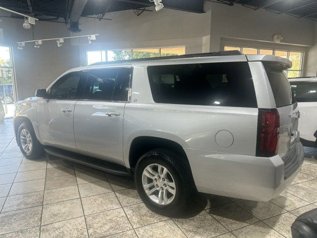 2018 Chevrolet Suburban 4WD 4dr 1500 LT - 22640888 - 4