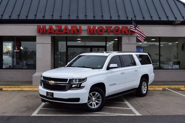 2018 Chevrolet Suburban 4WD 4dr 1500 LT - 22959547 - 1