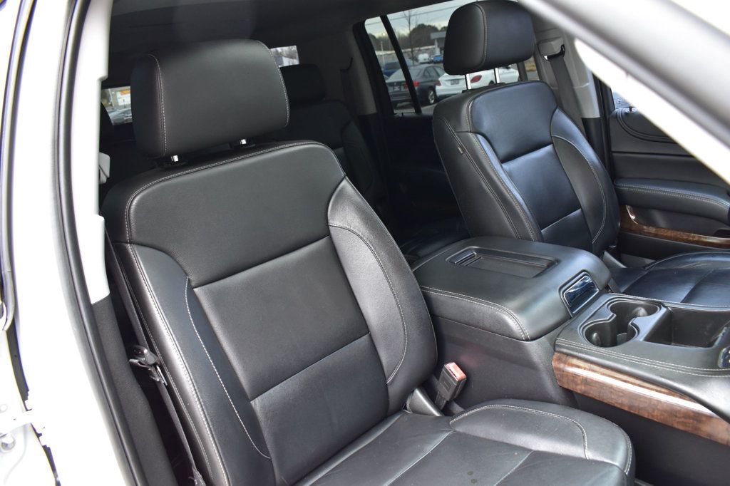 2018 Chevrolet Suburban 4WD 4dr 1500 LT - 22959547 - 19