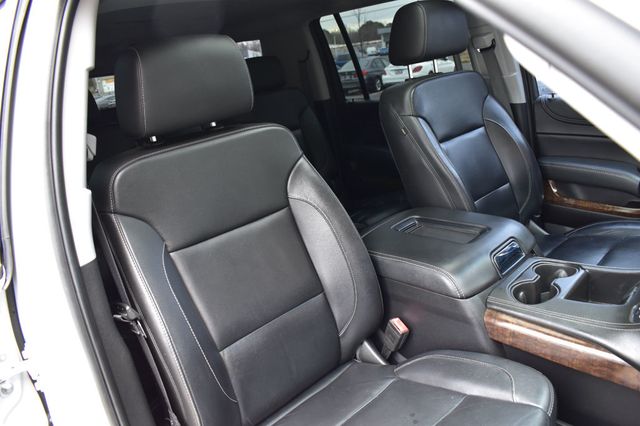2018 Chevrolet Suburban 4WD 4dr 1500 LT - 22959547 - 19