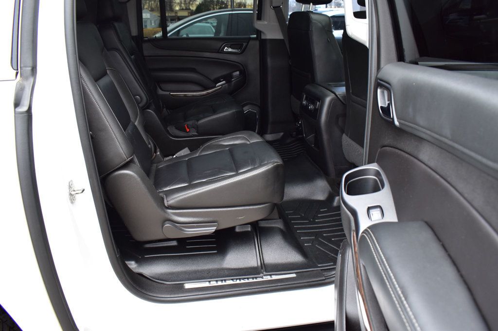2018 Chevrolet Suburban 4WD 4dr 1500 LT - 22959547 - 24