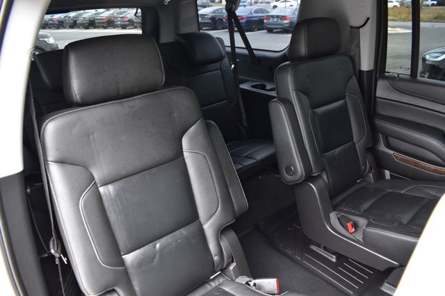 2018 Chevrolet Suburban 4WD 4dr 1500 LT - 22959547 - 25
