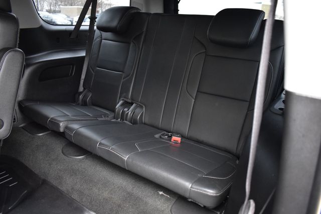 2018 Chevrolet Suburban 4WD 4dr 1500 LT - 22959547 - 29