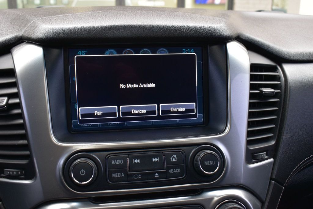 2018 Chevrolet Suburban 4WD 4dr 1500 LT - 22959547 - 39