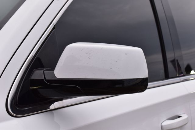 2018 Chevrolet Suburban 4WD 4dr 1500 LT - 22959547 - 57