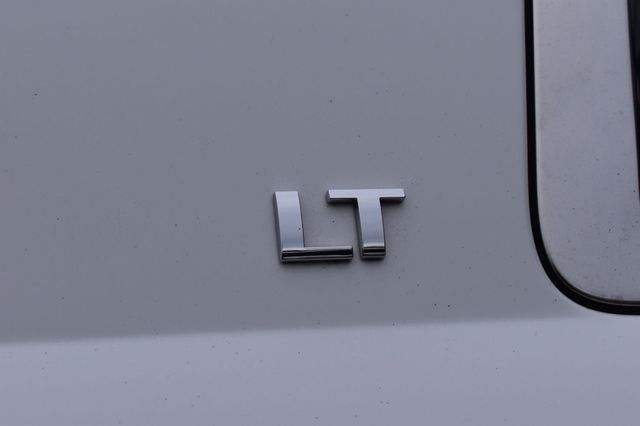 2018 Chevrolet Suburban 4WD 4dr 1500 LT - 22959547 - 61