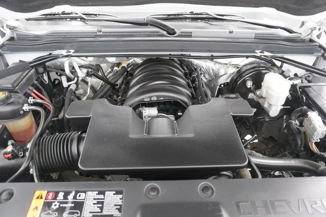 2018 Chevrolet Suburban 4WD 4dr 1500 LT - 23039890 - 33