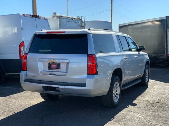 2018 Chevrolet Suburban 4WD 4dr 1500 LT - 22959721 - 14