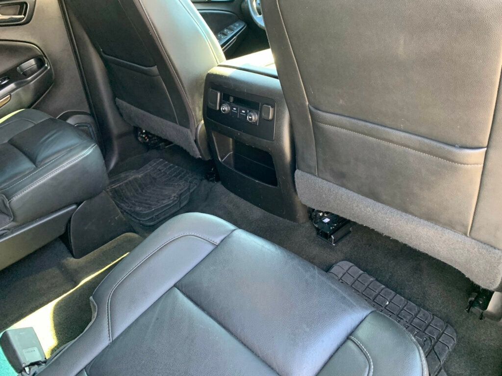 2018 Chevrolet Suburban 4WD 4dr 1500 LT - 22959721 - 37