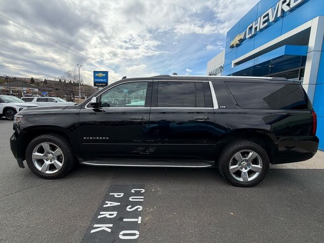 2018 Chevrolet Suburban 4WD 4dr 1500 LT - 22988958 - 1