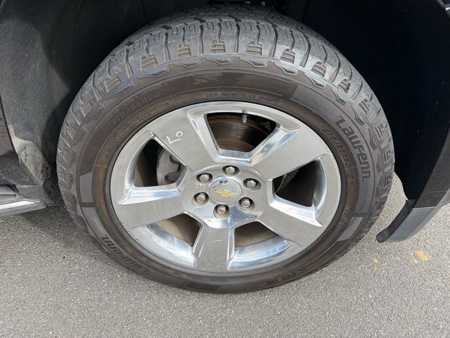 2018 Chevrolet Suburban 4WD 4dr 1500 LT - 22988958 - 7