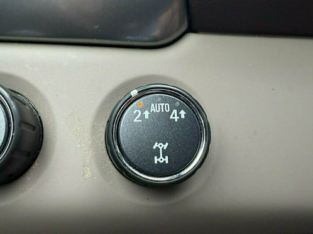 2018 Chevrolet Suburban 4WD 4dr 1500 LT - 23096095 - 15