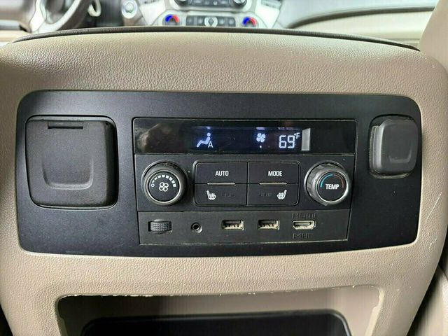 2018 Chevrolet Suburban 4WD 4dr 1500 LT - 23096095 - 21