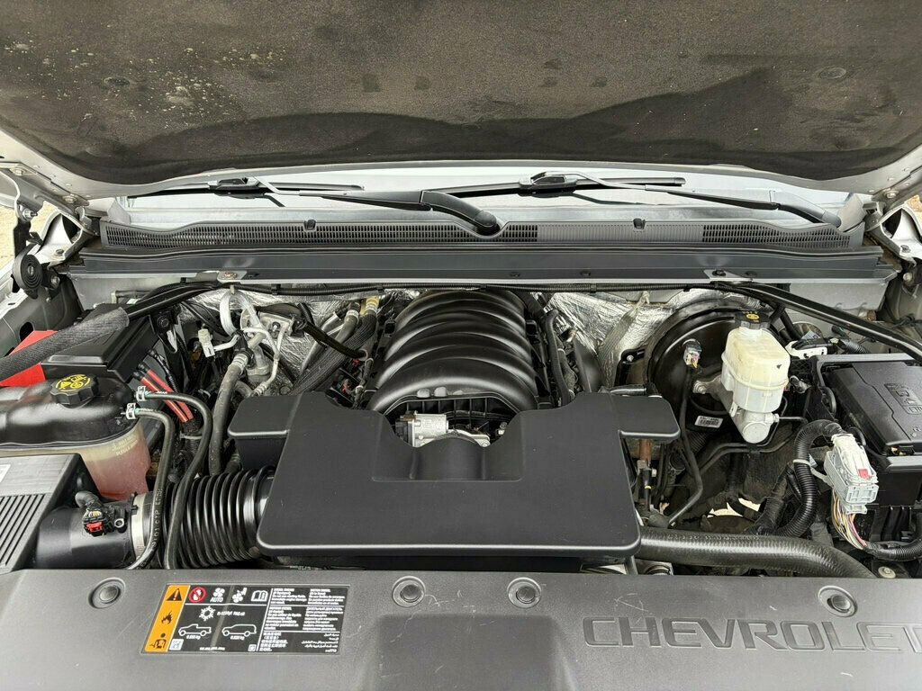 2018 Chevrolet Suburban 4WD 4dr 1500 LT - 23096095 - 41