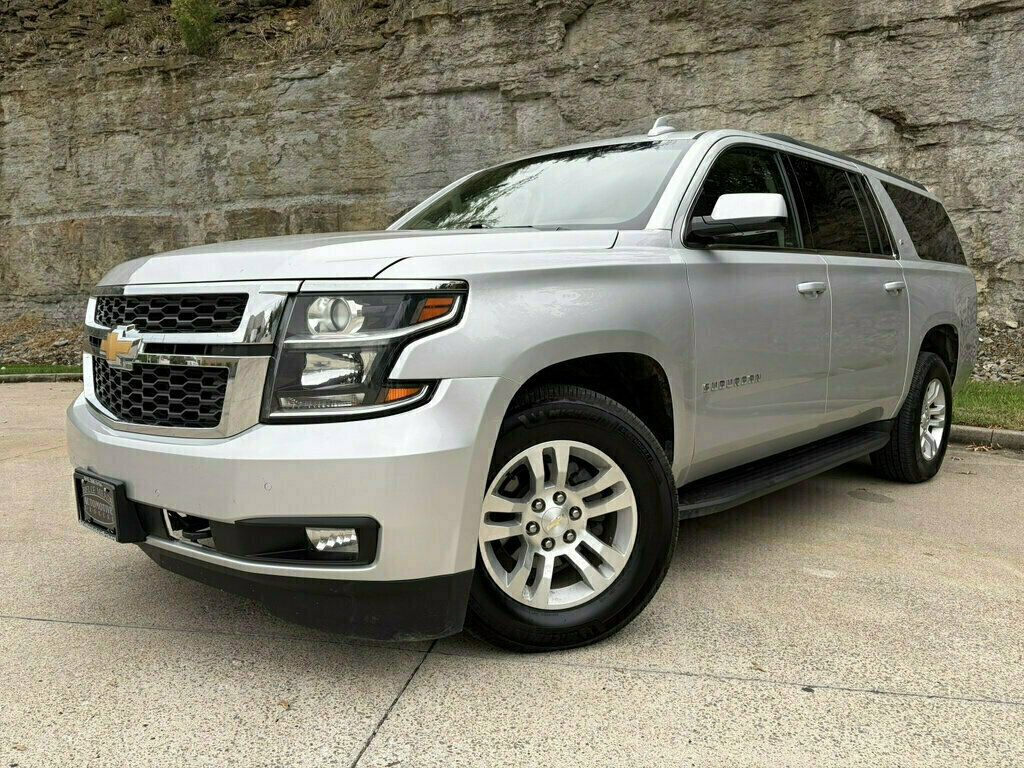 2018 Chevrolet Suburban 4WD 4dr 1500 LT - 23096095 - 8