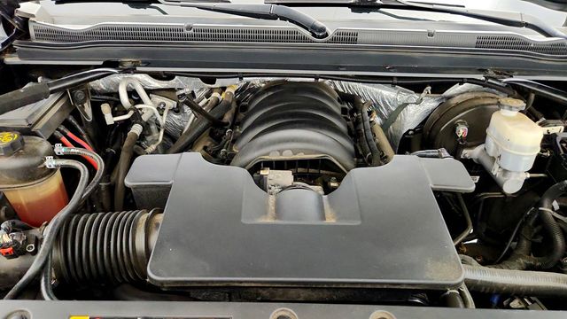 2018 Chevrolet Suburban 4WD 4dr 1500 LT - 23029901 - 27