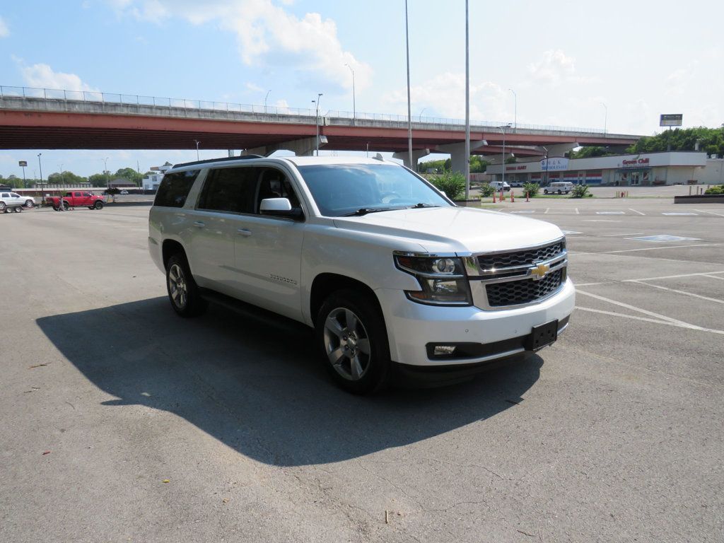 2018 Chevrolet Suburban 4WD 4dr 1500 LT - 22538969 - 3