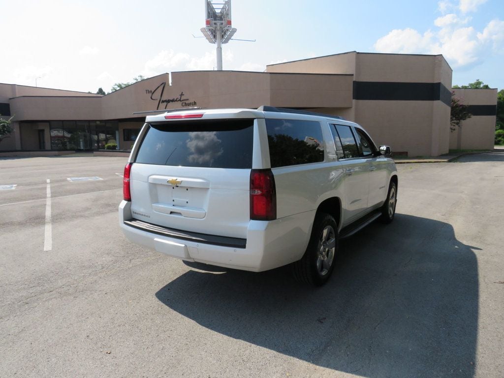 2018 Chevrolet Suburban 4WD 4dr 1500 LT - 22538969 - 5