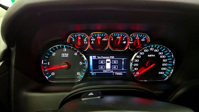 2018 Chevrolet Suburban 4WD 4dr 1500 LT w/ MyLink Navigation - 23029901 - 13