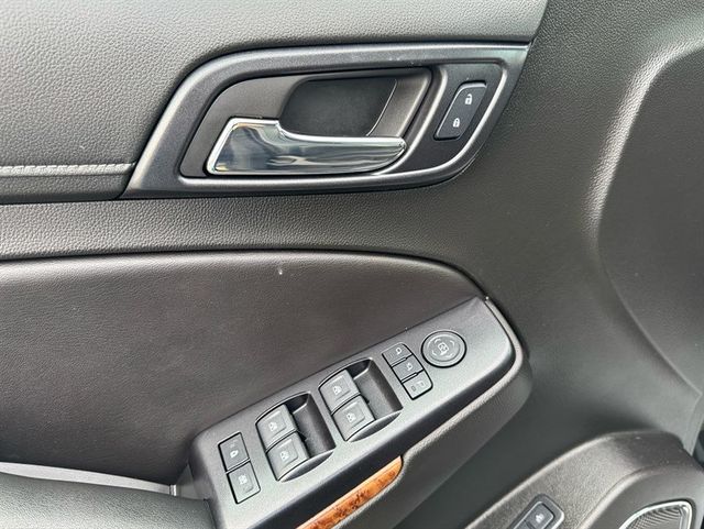 2018 Chevrolet Suburban 4WD 4dr 1500 Premier - 23032837 - 12