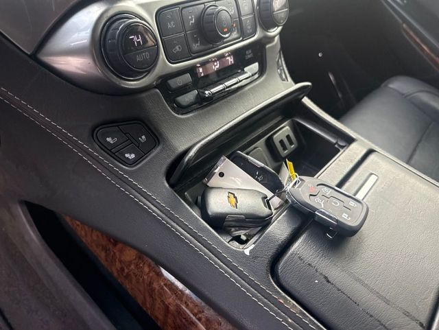 2018 Chevrolet Suburban 4WD 4dr 1500 Premier - 23024167 - 15