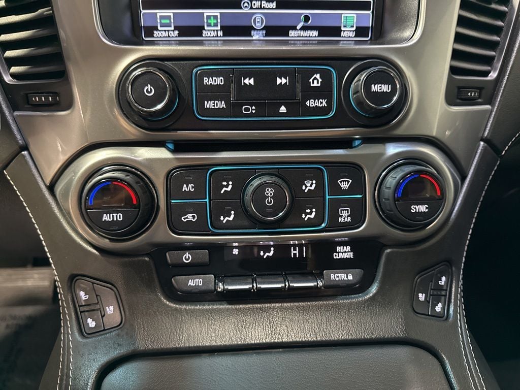 2018 Chevrolet Suburban 4WD 4dr 1500 Premier - 23024167 - 19