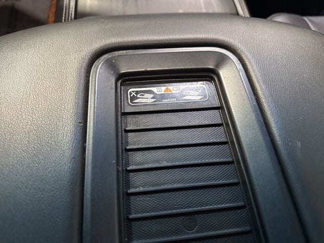 2018 Chevrolet Suburban 4WD 4dr 1500 Premier - 23024167 - 21