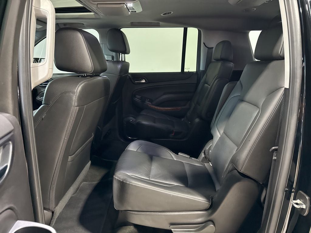 2018 Chevrolet Suburban 4WD 4dr 1500 Premier - 23024167 - 30
