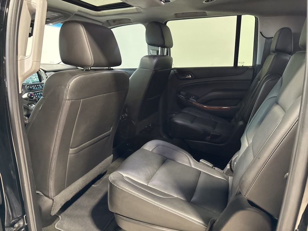 2018 Chevrolet Suburban 4WD 4dr 1500 Premier - 23024167 - 32