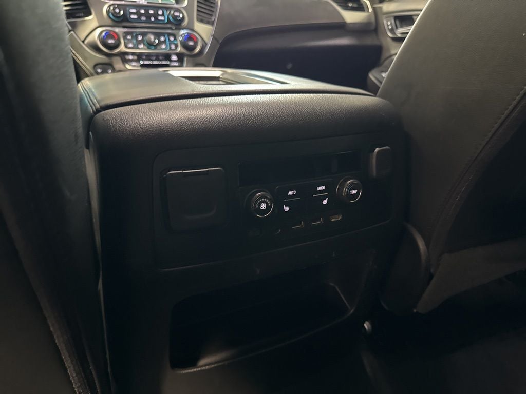 2018 Chevrolet Suburban 4WD 4dr 1500 Premier - 23024167 - 33
