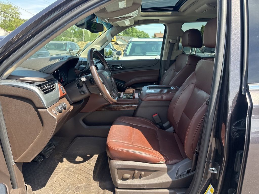 2018 Chevrolet Suburban 4WD 4dr 1500 Premier - 23033879 - 11
