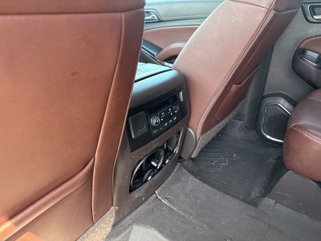 2018 Chevrolet Suburban 4WD 4dr 1500 Premier - 23033879 - 22