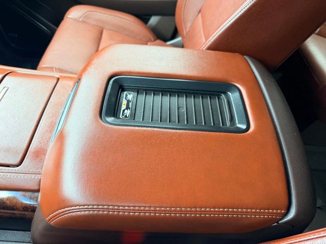 2018 Chevrolet Suburban 4WD 4dr 1500 Premier - 23045397 - 51