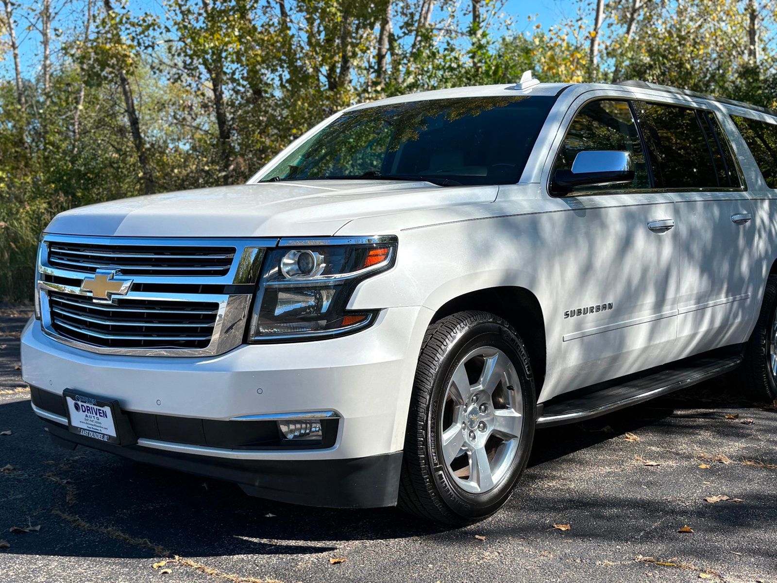 2018 Chevrolet Suburban 1500 Premier photo 3