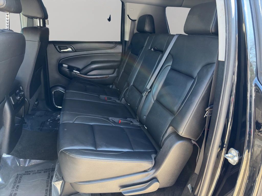 2018 Chevrolet Suburban CLEAN CARFAX REPORT, BLUETOOTH, SUNROOF, TOUCHSCREEN, TINTED!!! - 22981715 - 12