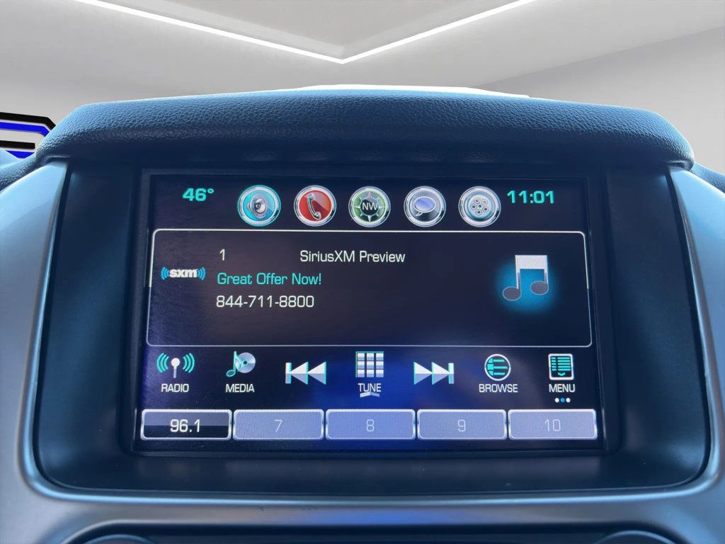 2018 Chevrolet Suburban CLEAN CARFAX REPORT, BLUETOOTH, SUNROOF, TOUCHSCREEN, TINTED!!! - 22981715 - 15