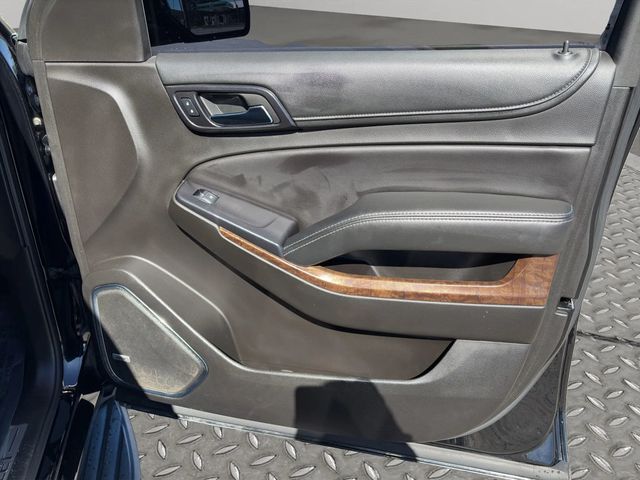 2018 Chevrolet Suburban CLEAN CARFAX REPORT, BLUETOOTH, SUNROOF, TOUCHSCREEN, TINTED!!! - 22981715 - 18