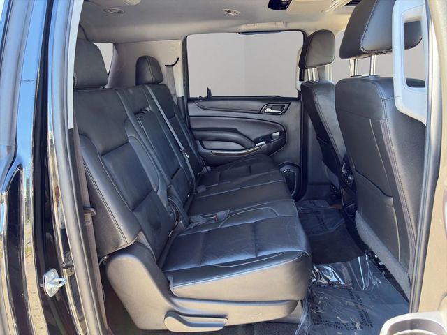 2018 Chevrolet Suburban CLEAN CARFAX REPORT, BLUETOOTH, SUNROOF, TOUCHSCREEN, TINTED!!! - 22981715 - 22
